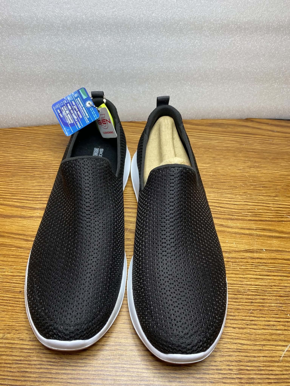 Skechers Go Walk Goga Max Men's SN 54600 Slip On Black Sneakers Size 10M Low Top